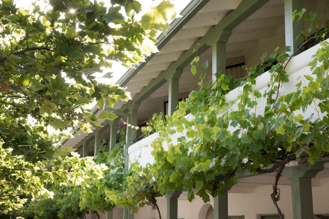 Indian Springs Resort & Spa Calistoga Exterior photo